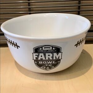Land O’ Lakes Farm Bowl Ceramic Bowl USA Heavy